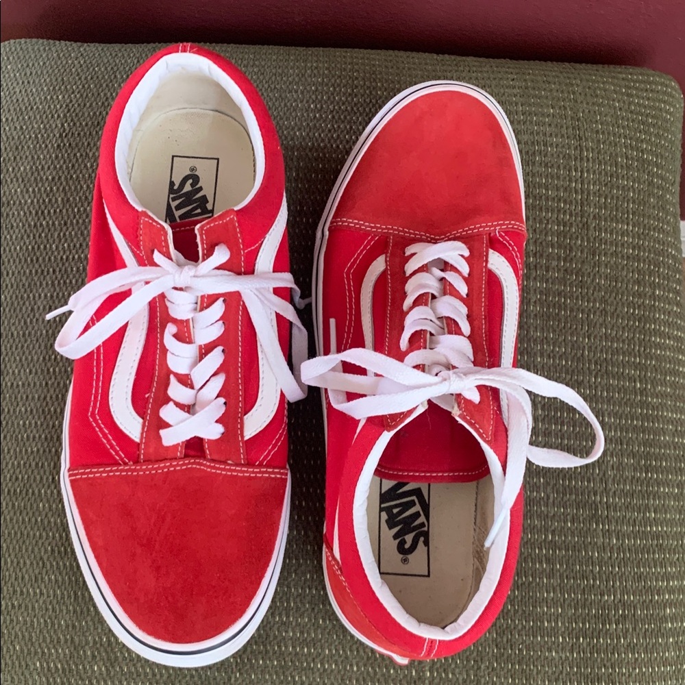 Vans Red and White Classic Mens Lace-Up Sneakers - Picture 2 of 6